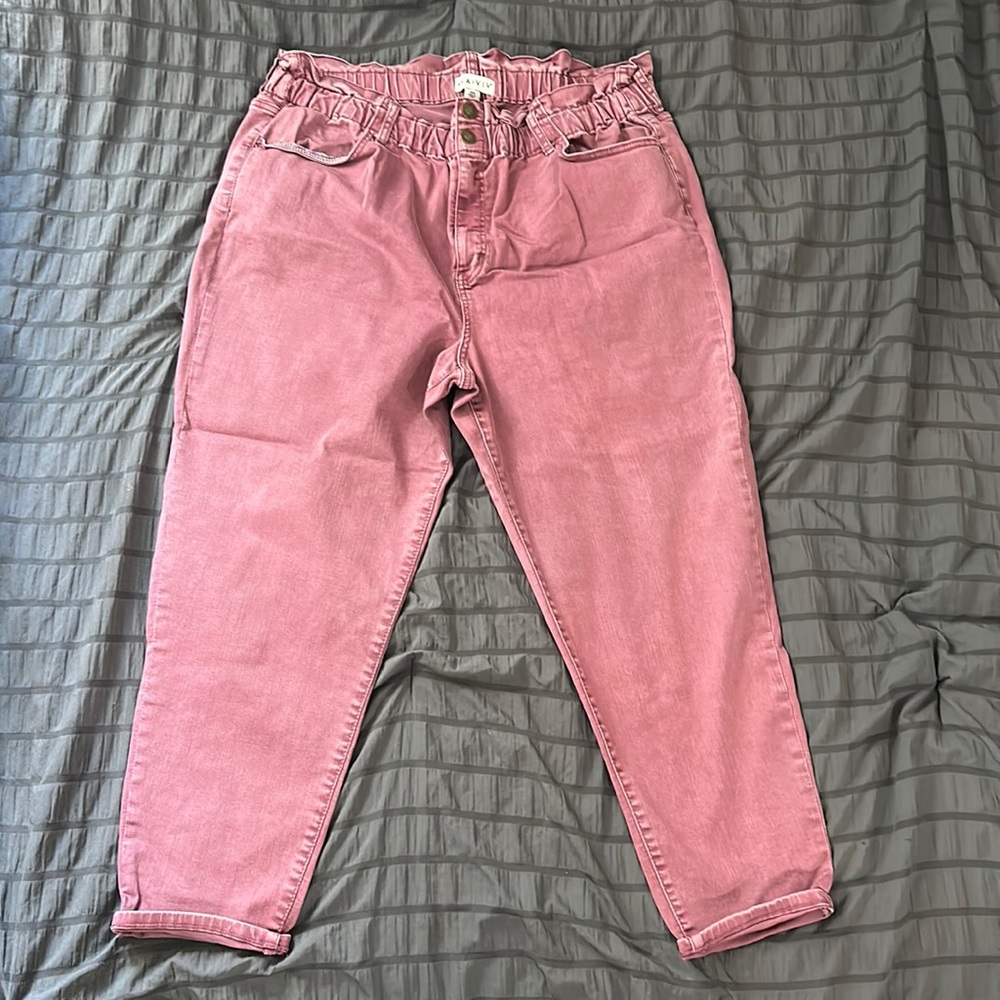 Women Plus size elastic ruffle scrunch waist jeans